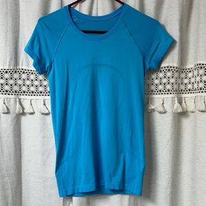 lululemon athletica Short Sleeve Crew Tee - Bright Blue